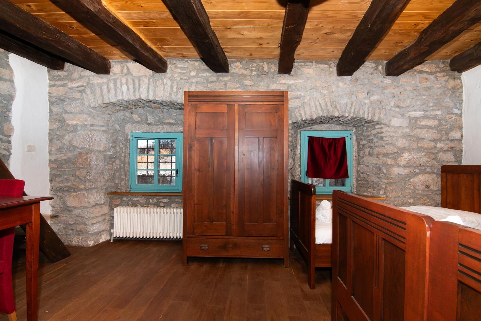 Apartments Valentinus 1800 Sežana Dış mekan fotoğraf