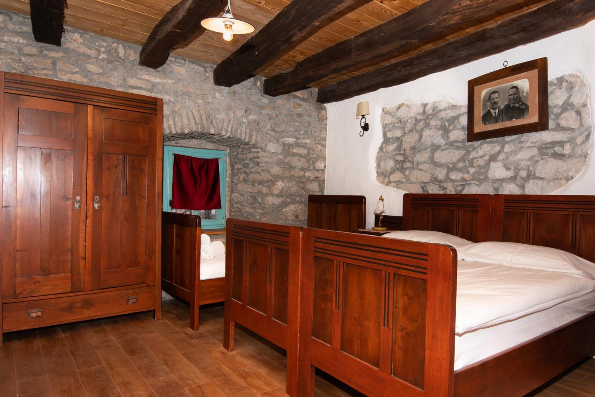 Apartments Valentinus 1800 Sežana Dış mekan fotoğraf