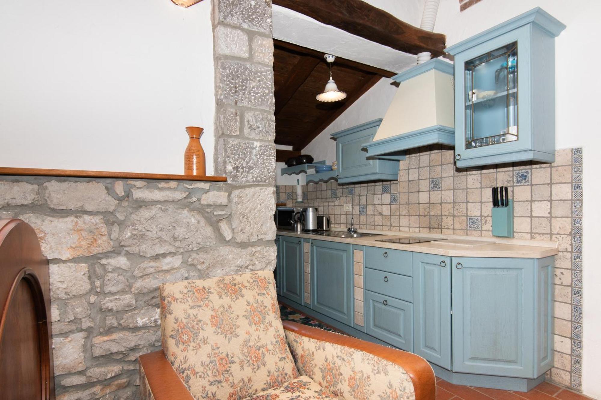 Apartments Valentinus 1800 Sežana Dış mekan fotoğraf
