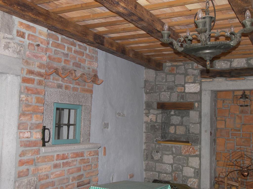 Apartments Valentinus 1800 Sežana Dış mekan fotoğraf